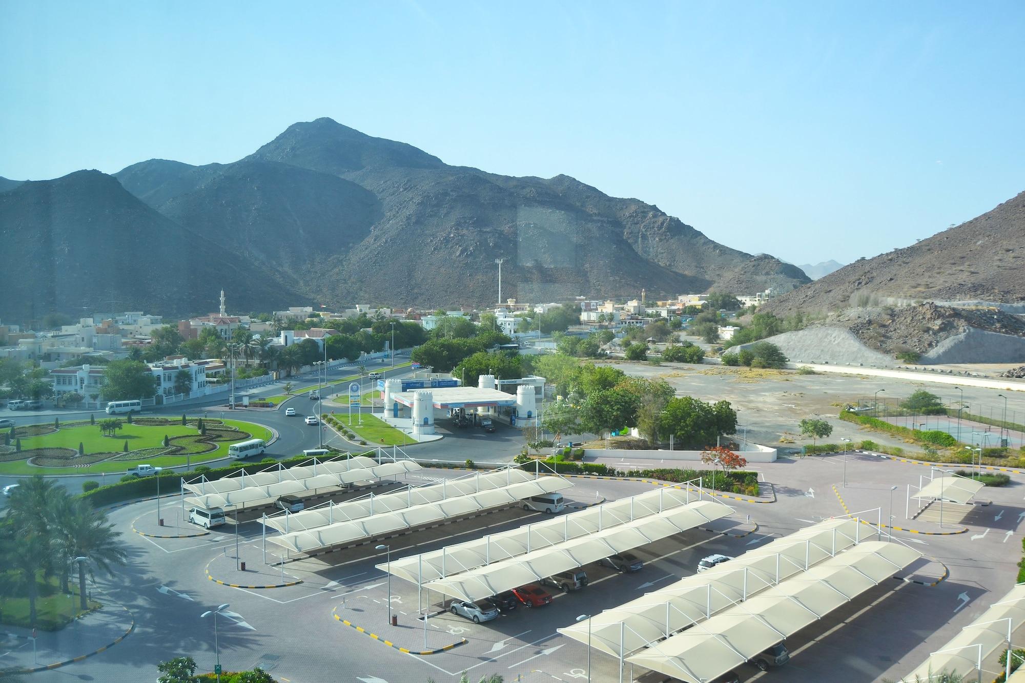 Oceanic Khorfakkan Resort & Spa Khor Fakkan Exterior foto