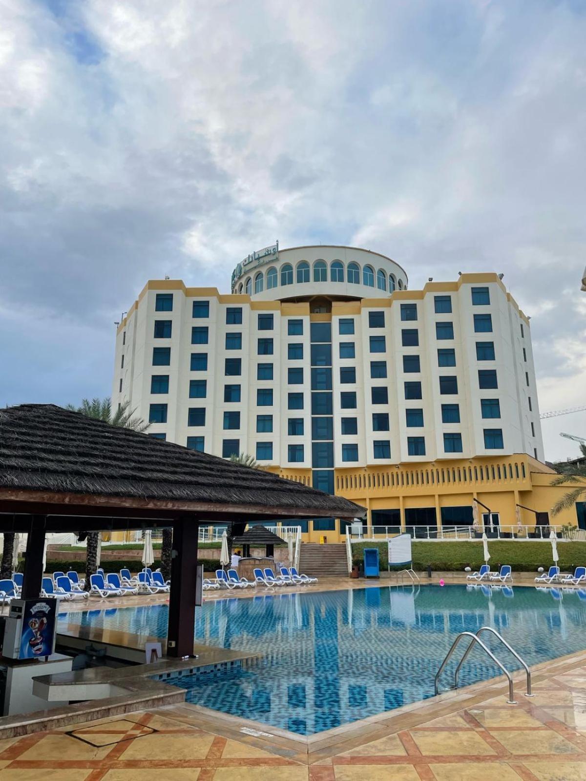 Oceanic Khorfakkan Resort & Spa Khor Fakkan Exterior foto