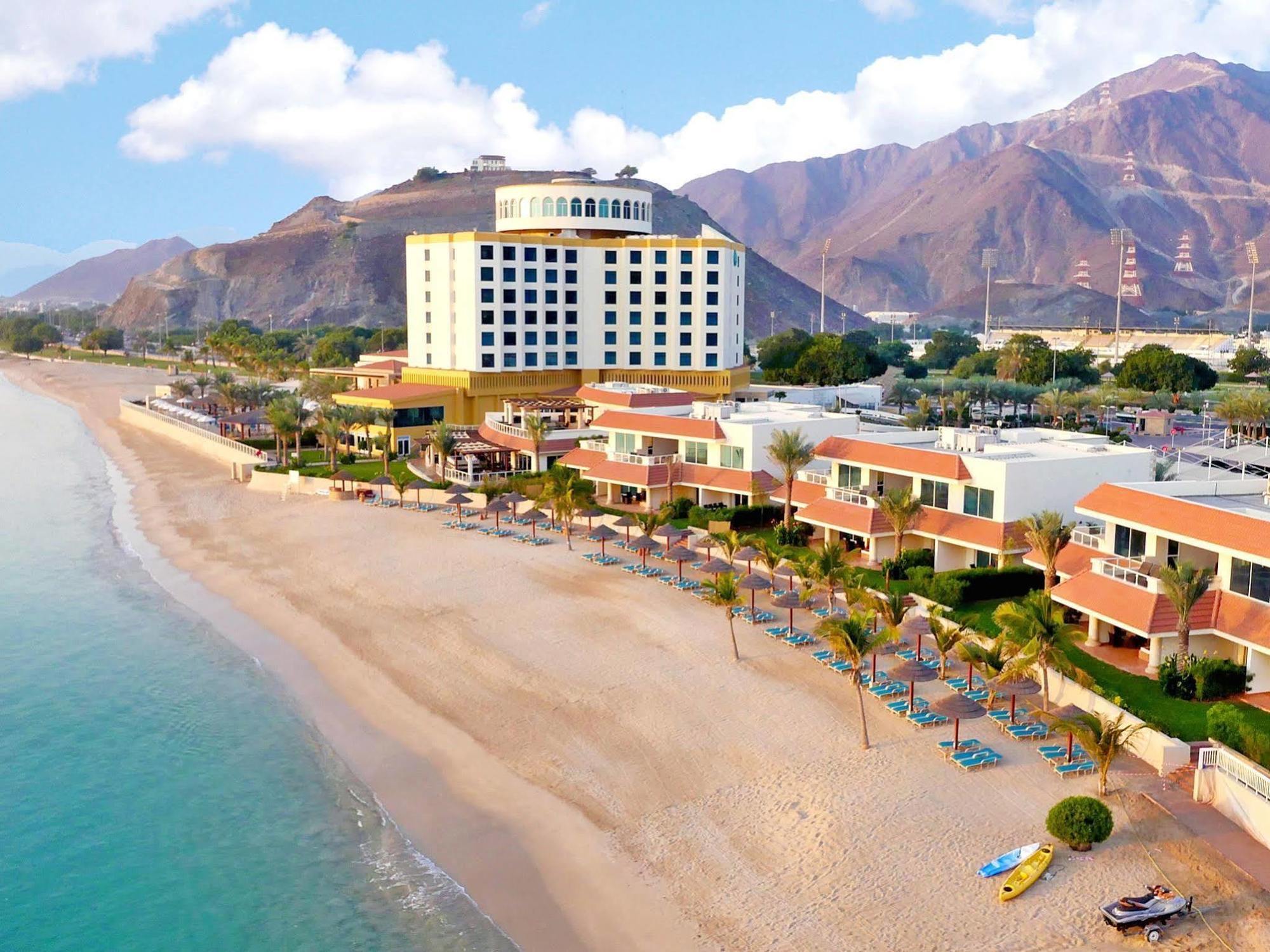 Oceanic Khorfakkan Resort & Spa Khor Fakkan Exterior foto