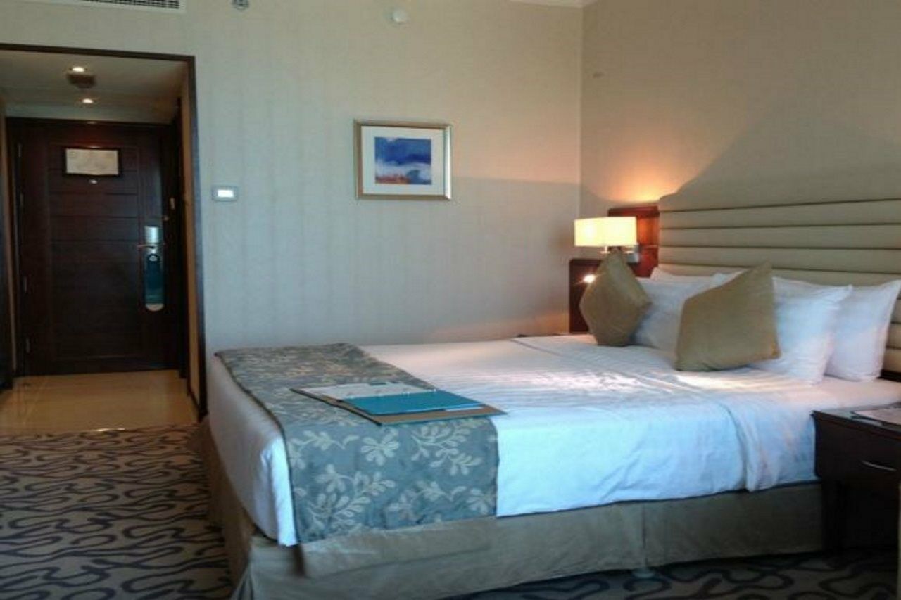Oceanic Khorfakkan Resort & Spa Khor Fakkan Exterior foto